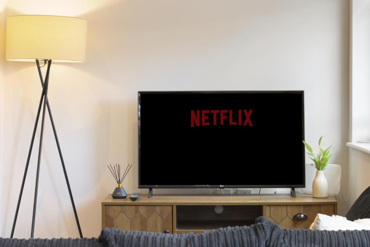 Modern 2-Bed Apartment, Free Parking, City Centre, Netflix & Pet Friendly - Hosted By Stay Host Save Sheffield Eksteriør bilde