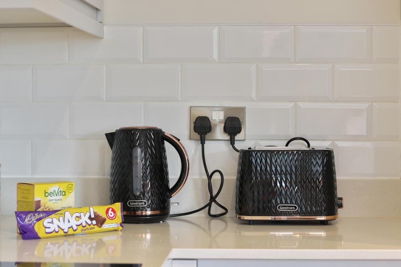 Modern 2-Bed Apartment, Free Parking, City Centre, Netflix & Pet Friendly - Hosted By Stay Host Save Sheffield Eksteriør bilde