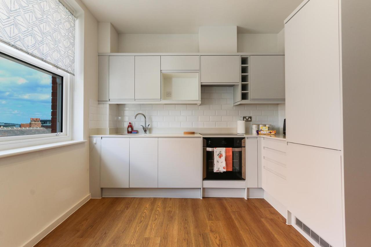 Modern 2-Bed Apartment, Free Parking, City Centre, Netflix & Pet Friendly - Hosted By Stay Host Save Sheffield Eksteriør bilde