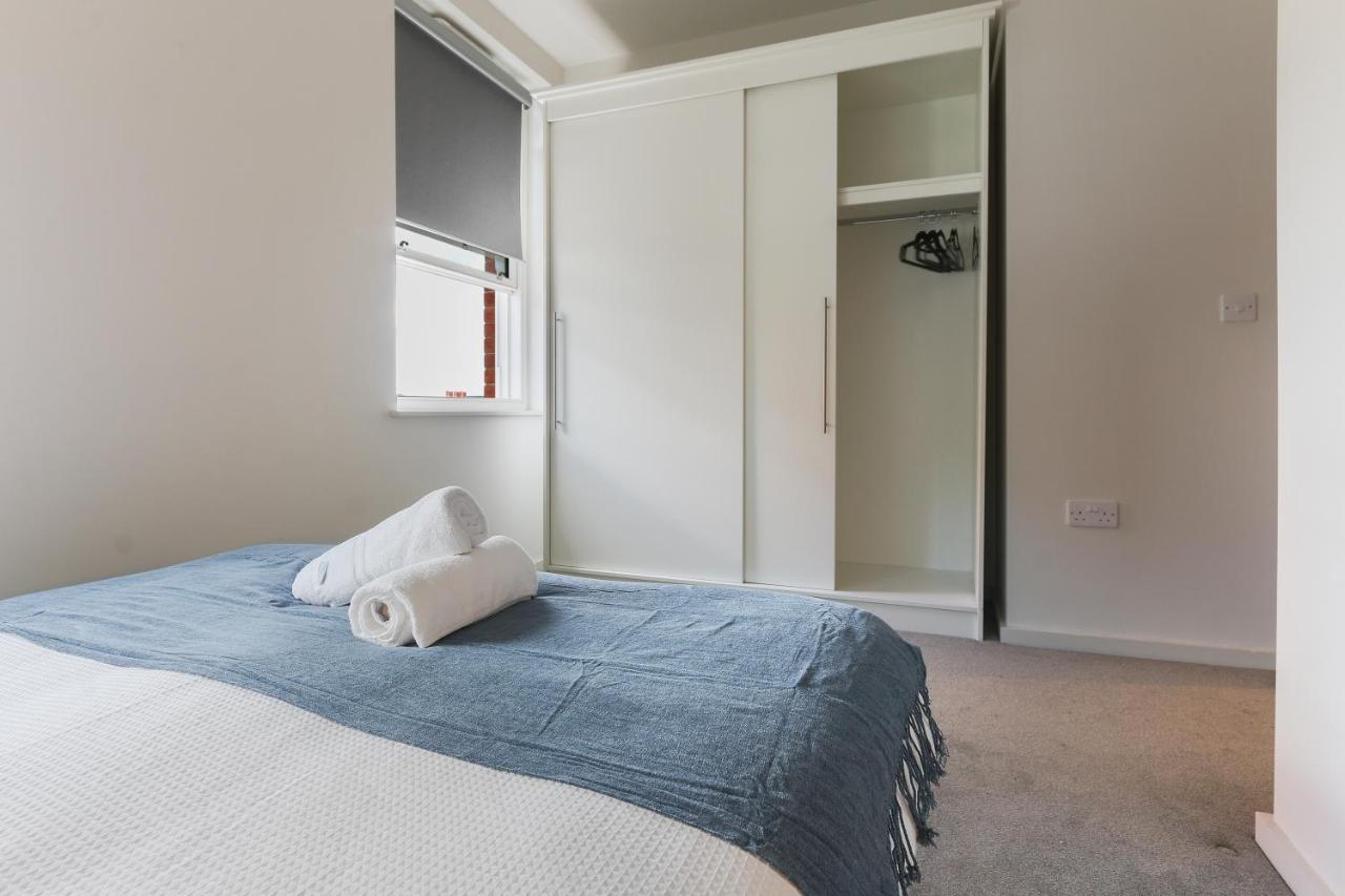 Modern 2-Bed Apartment, Free Parking, City Centre, Netflix & Pet Friendly - Hosted By Stay Host Save Sheffield Eksteriør bilde