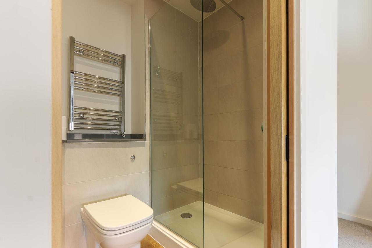 Modern 2-Bed Apartment, Free Parking, City Centre, Netflix & Pet Friendly - Hosted By Stay Host Save Sheffield Eksteriør bilde