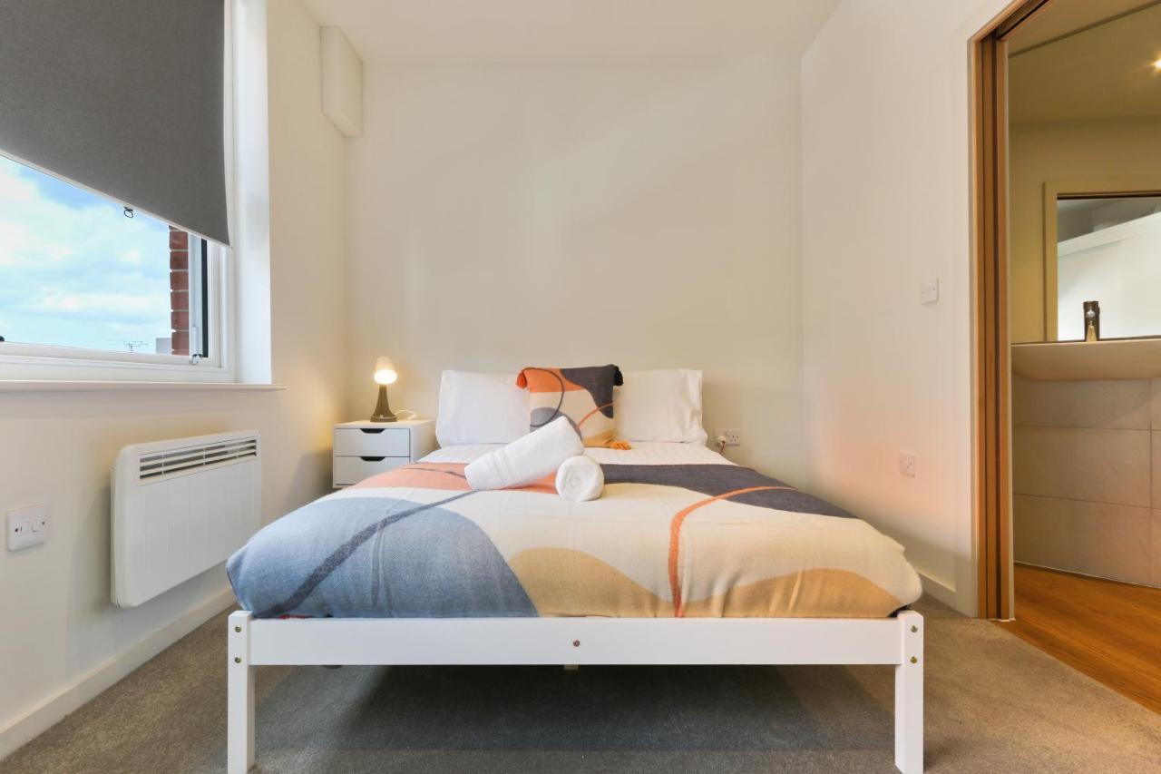 Modern 2-Bed Apartment, Free Parking, City Centre, Netflix & Pet Friendly - Hosted By Stay Host Save Sheffield Eksteriør bilde